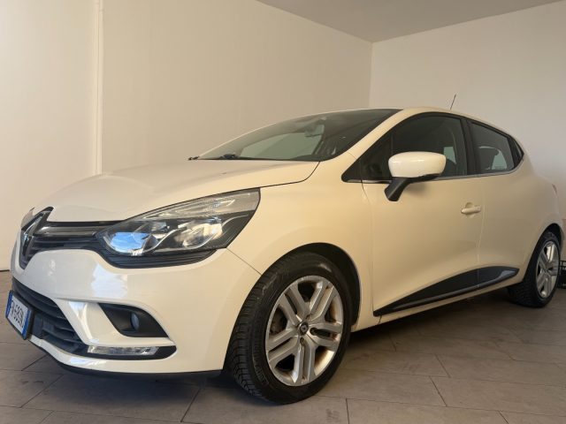 Renault Clio 1.2 75 CV 5 porte Duel - foto 3 di 4