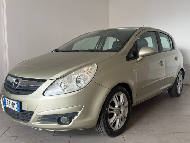 Opel Corsa 1.2 5 porte Easytronic Cosmo - foto 3 di 4