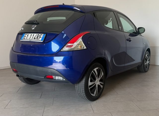 Lancia Ypsilon 1.2 69 CV 5 porte GPL Ecochic Gold - foto 4 di 4