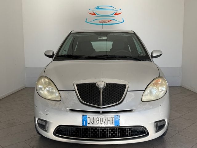 Lancia Ypsilon 1.2 Argento, del 2007, 85.799 km, in vendita a Lainate (MI)