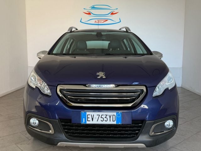 Peugeot 2008 1° serie 1.6 e-HDi 115 CV Stop&Start Féline, del 2014, 181.149 km, in vendita a Lainate (MI)