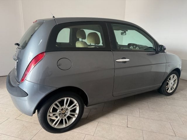 Lancia Ypsilon 1.2 - foto 4 di 4