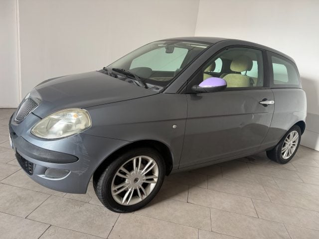 Lancia Ypsilon 1.2 - foto 3 di 4