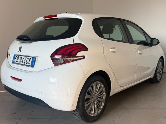Peugeot 208 1° serie PureTech 82 5 porte Allure - foto 4 di 4
