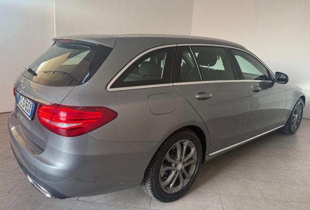 Mercedes-Benz C 200 d S.W. Auto Premium Plus - foto 4 di 4