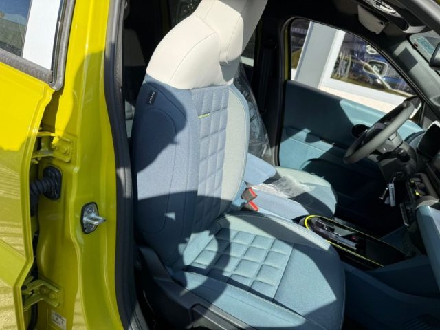 Fiat Grande Panda 1.2 Hybrid S&S La Prima km 0 a LIMBIATE