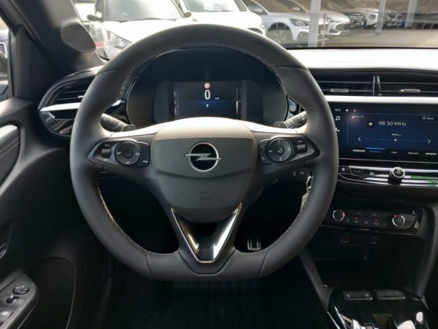 Opel Corsa Hybrid 100 CV aut. GS, del 2025, 17.057 km, in vendita a Limbiate (MB)