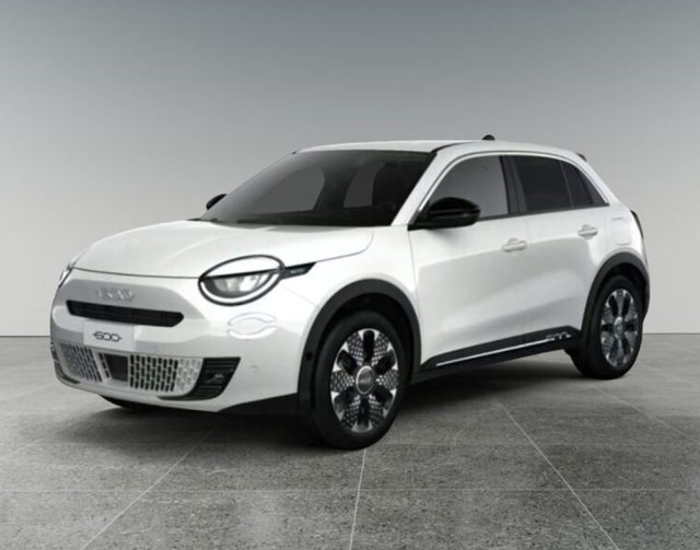 Fiat 600 Hybrid 100 CV DCT MHEV La Prima km 0 a LIMBIATE