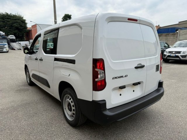 Fiat Doblo Dobl� 1.5 BlueHdi 100CV Crew Cab - foto 3 di 4