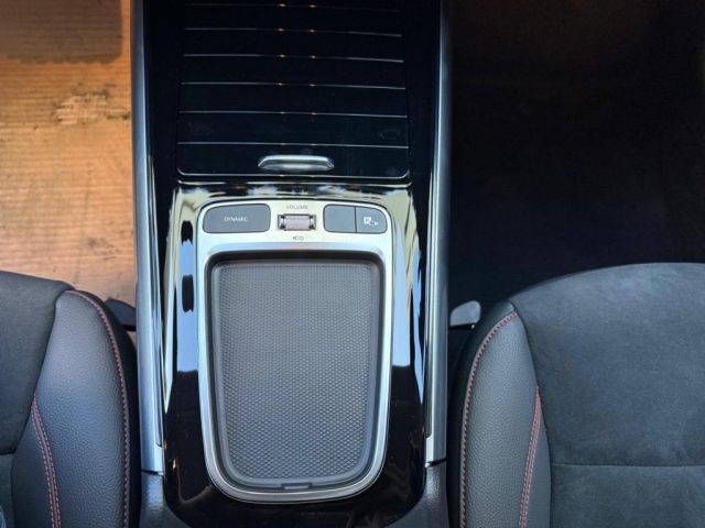 Mercedes-Benz GLA 180 Automatic AMG Line Premium km 0 a LIMBIATE