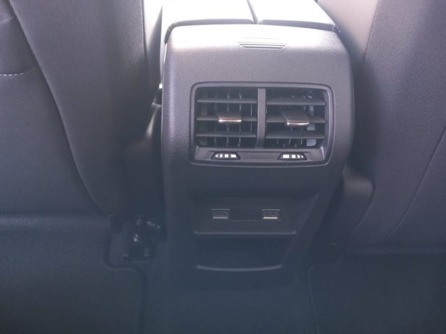 Peugeot 308 BlueHDi 130 S&S EAT8 Allure+P. VISION 360°+DR. ASS, del 2026, 10 km, in vendita a Limbiate (MB)