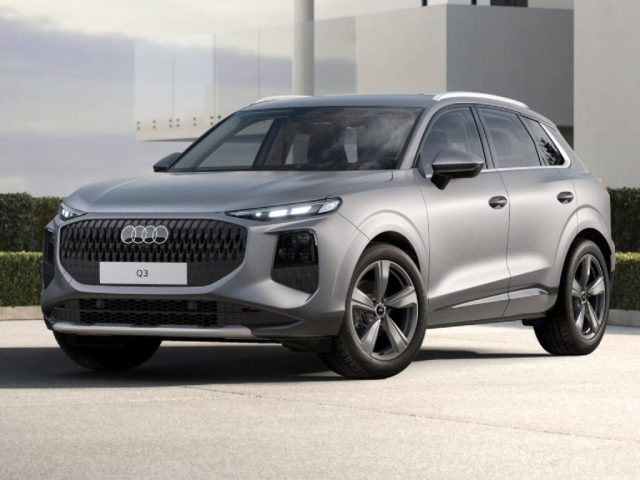 Audi Q3 TFSI 110 kW mHEV S tronic S Line edition km 0 a LIMBIATE