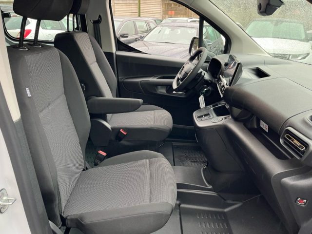 Fiat Doblo Dobl� 1.5 BlueHdi 130CV AT8 Crew Cab 5P km 0 a LIMBIATE