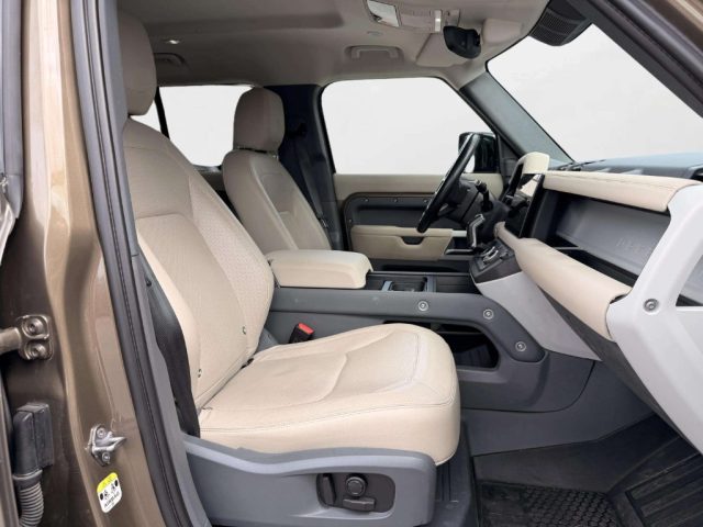 Land Rover Defender 110 3.0D I6 200 CV AWD Auto S N1 - foto 3 di 4