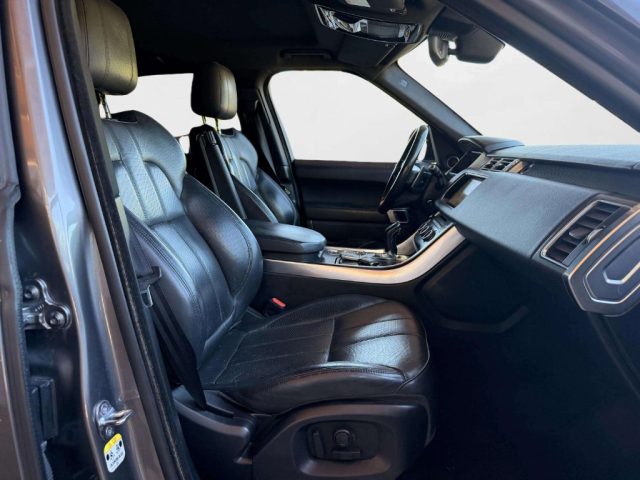 Land Rover Range Rover Sport 3.0 TDV6 HSE - foto 3 di 4