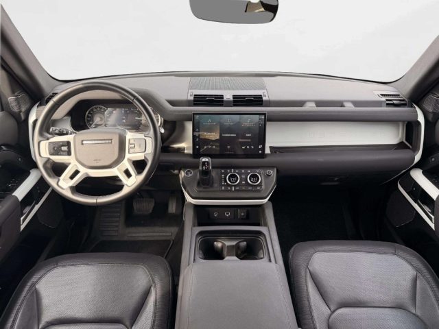 Land Rover Defender 110 3.0D I6 200 CV AWD Auto X-Dynamic SE - foto 4 di 4
