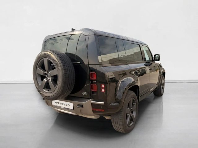 Land Rover Defender 110 3.0D I6 200 CV AWD Auto X-Dynamic SE - foto 2 di 4