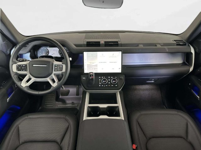 Land Rover Defender 110 3.0D I6 200 CV AWD Auto X-Dynamic SE - foto 4 di 18