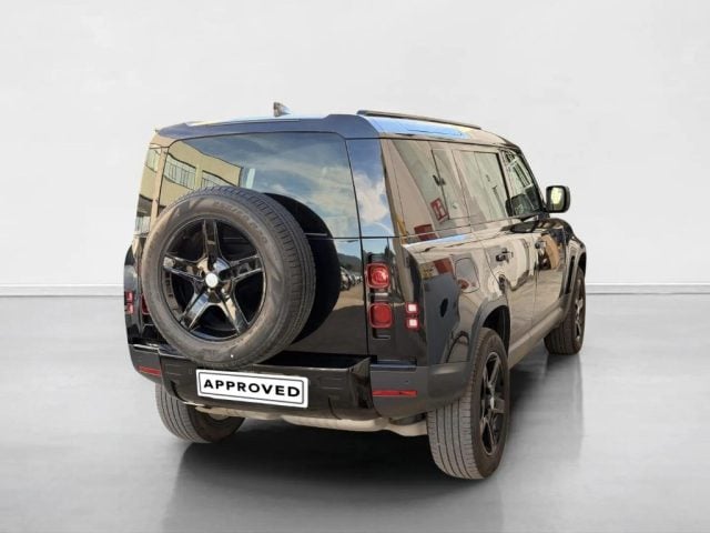 Land Rover Defender 110 3.0D I6 200 CV AWD Auto SE - foto 2 di 4