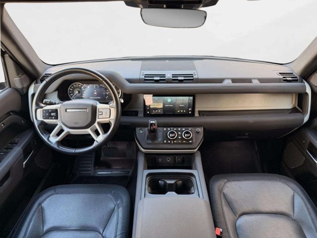 Land Rover Defender 110 3.0D I6 250 CV AWD Auto X-Dynamic S - foto 4 di 4