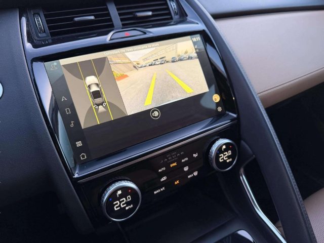 Jaguar E-Pace 2.0D I4 163 CV AWD Auto SE usato a MONTERIGGIONI