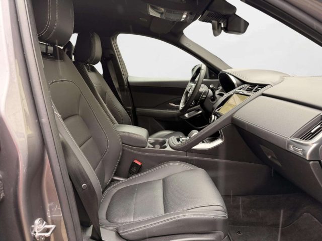 Jaguar E-Pace 2.0D I4 163 CV AWD Auto R-Dynamic SE - foto 3 di 4