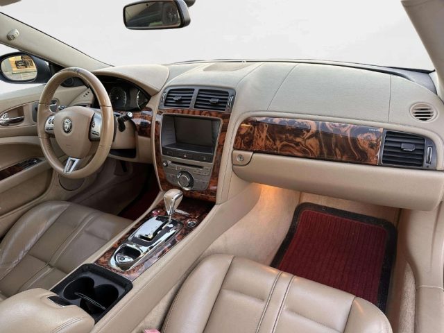 Jaguar XK 3.5 V8 Convertibile, del 2009, 198.000 km, in vendita a Monteriggioni (SI)