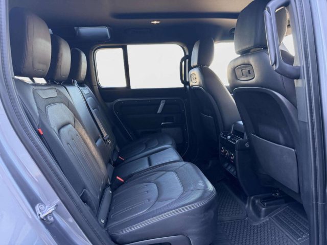 Land Rover Defender 110 3.0D I6 250 CV AWD Auto X-Dynamic S - foto 4 di 4