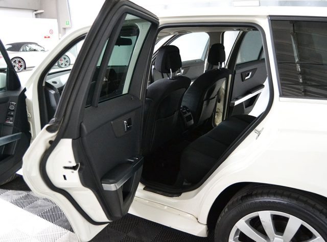 Mercedes-Benz GLK 220 CDI 4Matic BlueEFFICIENCY 1 Propriet-Tagliandi MB - foto 3 di 4