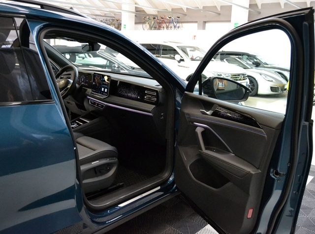 Volkswagen Tiguan 2.0 TDI 193 CV EVO ACT R-Line DSG 4 Motion Km 148 - foto 4 di 4