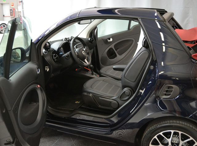 smart forTwo EQ cabrio Suitered (22kW) Unico Proprietario ** - foto 2 di 4