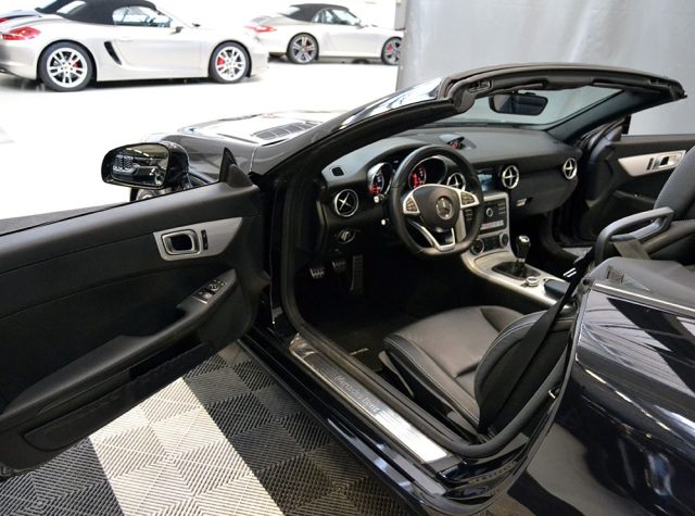 Mercedes-Benz SLC 180 Premium AMG line " KM 9.680 " Ufficiale Italiana - foto 2 di 4