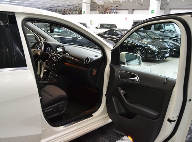 Mercedes-Benz B 180 Sport - Navi-Pdc-Xenon - Km 43.000 - foto 4 di 4