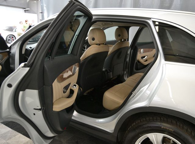 Mercedes-Benz GLC 220 d 4Matic Sport "Pelle-Led-Distronic-Pdc-1 Propr" - foto 3 di 4