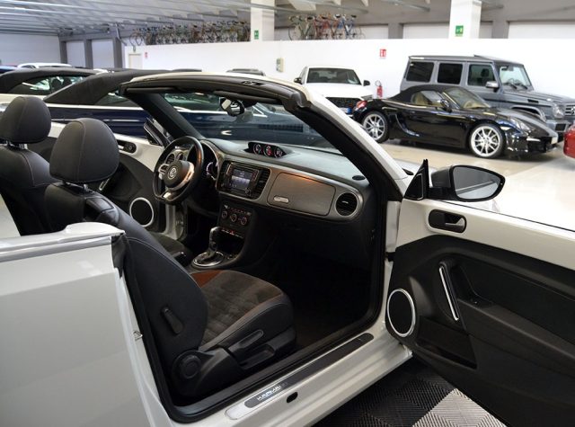Volkswagen Maggiolino Cabrio 1.4 TSI DSG Karmann BMT Keyless-Navi - foto 3 di 4