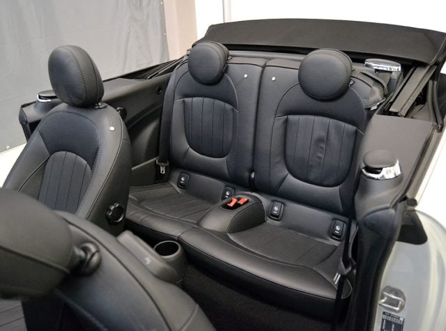 MINI Cooper S Cabrio 2.0 Yours Automatica Cabrio-HUD-Pelle-Cerchi 18" - foto 4 di 4
