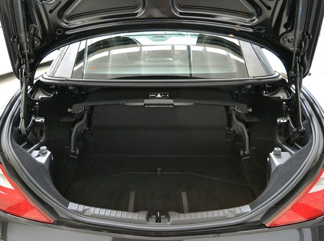 Mercedes-Benz SLK 250 BlueEFFICIENCY Sport Automatica - Service M.B., del 2012, 59.900 km, in vendita a Monza (MB)
