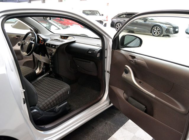 Toyota iQ 1.0 Automatica Unico Proprietario Ok Neopatentati usato a MONZA