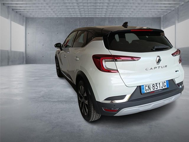 Renault Captur 2� serie Full Hybrid E-Tech 145 CV Evolution - foto 4 di 4