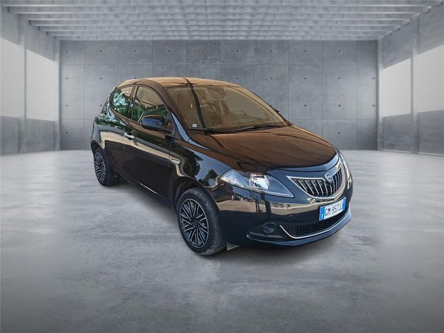 Lancia Ypsilon 3ª serie 1.0 FireFly 5 porte S&S Hybrid Ecochic - foto 2 di 4