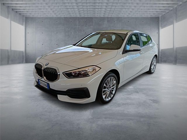 BMW 116 Serie 1 (F40) d 5p. Business Advantage - foto 3 di 4