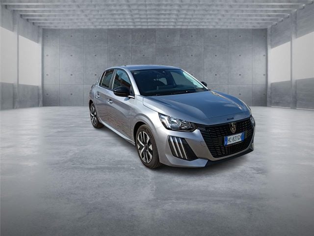 Peugeot 208 2ª serie PureTech 75 Stop&Start 5 porte Active, del 2024, 21.685 km, in vendita a Bari (BA)