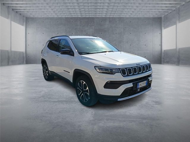 Jeep Compass 2ª serie 1.3 Turbo T4 190 CV PHEV AT6 4xe Limite, del 2022, 65.572 km, in vendita a Bari (BA)