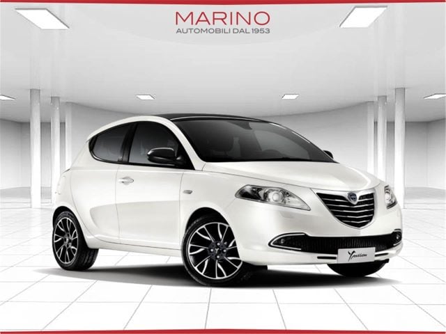 Lancia Ypsilon 3ª serie 1.0 FireFly 5 porte S&S Hybrid Silver, del 2023, 36.702 km, in vendita a Bari (BA)