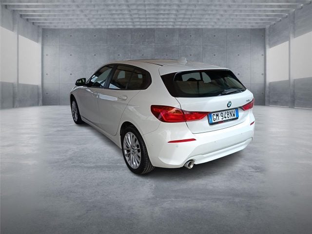 BMW 116 Serie 1 (F40) d 5p. Business Advantage - foto 4 di 4
