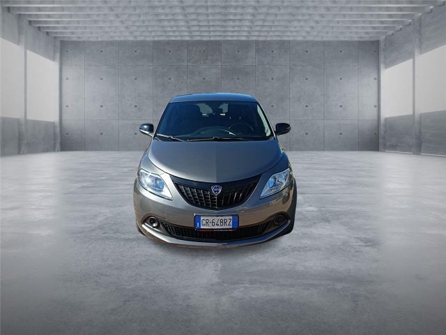 Lancia Ypsilon 3ª serie 1.0 FireFly 5 porte S&S Hybrid Silver - foto 2 di 4