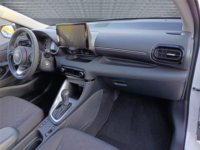 Toyota Yaris 4ª serie 1.5 Hybrid 5 porte Active, del 2025, 14.326 km, in vendita a Bari (BA)