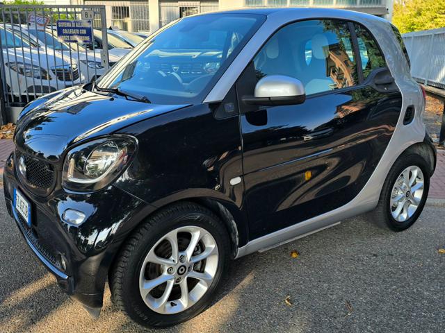 smart forTwo EQ Velvet Black OK NEOPATENTATI - foto 2 di 4