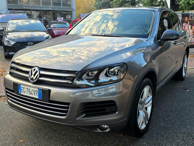 Volkswagen Touareg 3.0 V6 TDI Tiptronic, del 2011, 156.000 km, in vendita a Opera (MI)