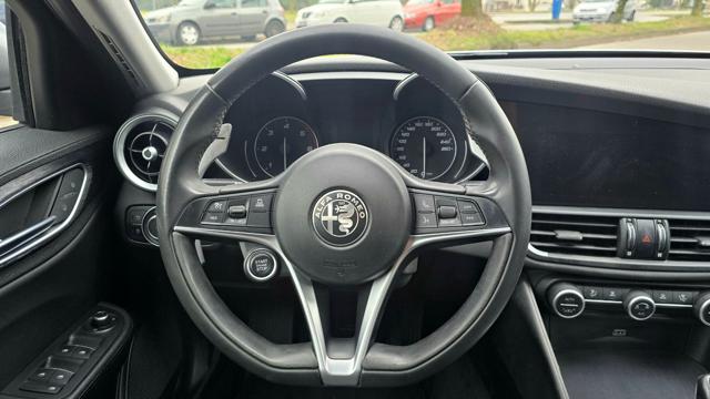 Alfa Romeo Giulia 2.2 TD AT8 Executive 160 CV usato a OPERA